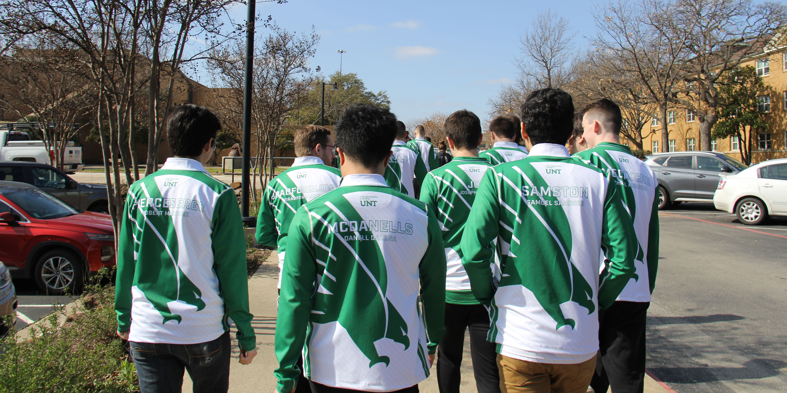 Esports team walking across UNT campus